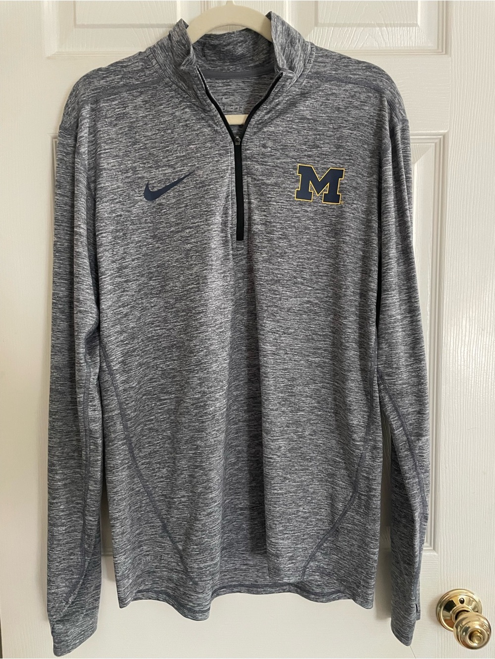 Nike University of Michigan Long-Sleeve Quarter-Zip with Navy & Maize‎ Logo